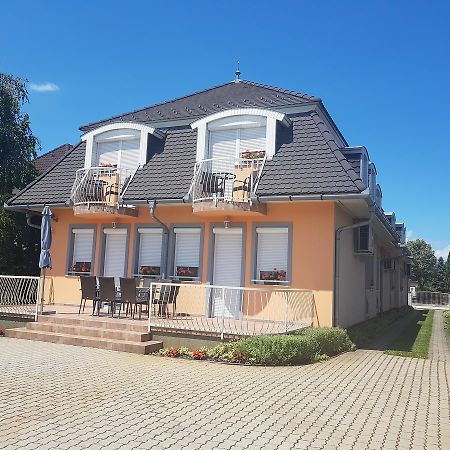 Richie Ii. Apartman Siófok Exterior foto