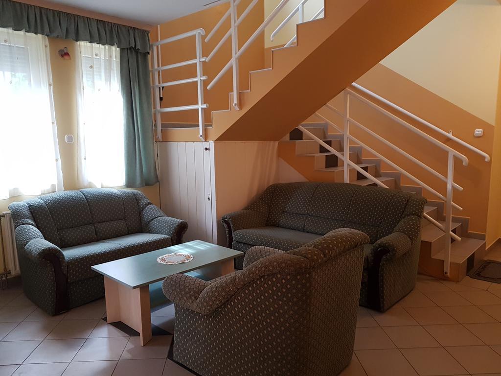 Richie Ii. Apartman Siófok Exterior foto