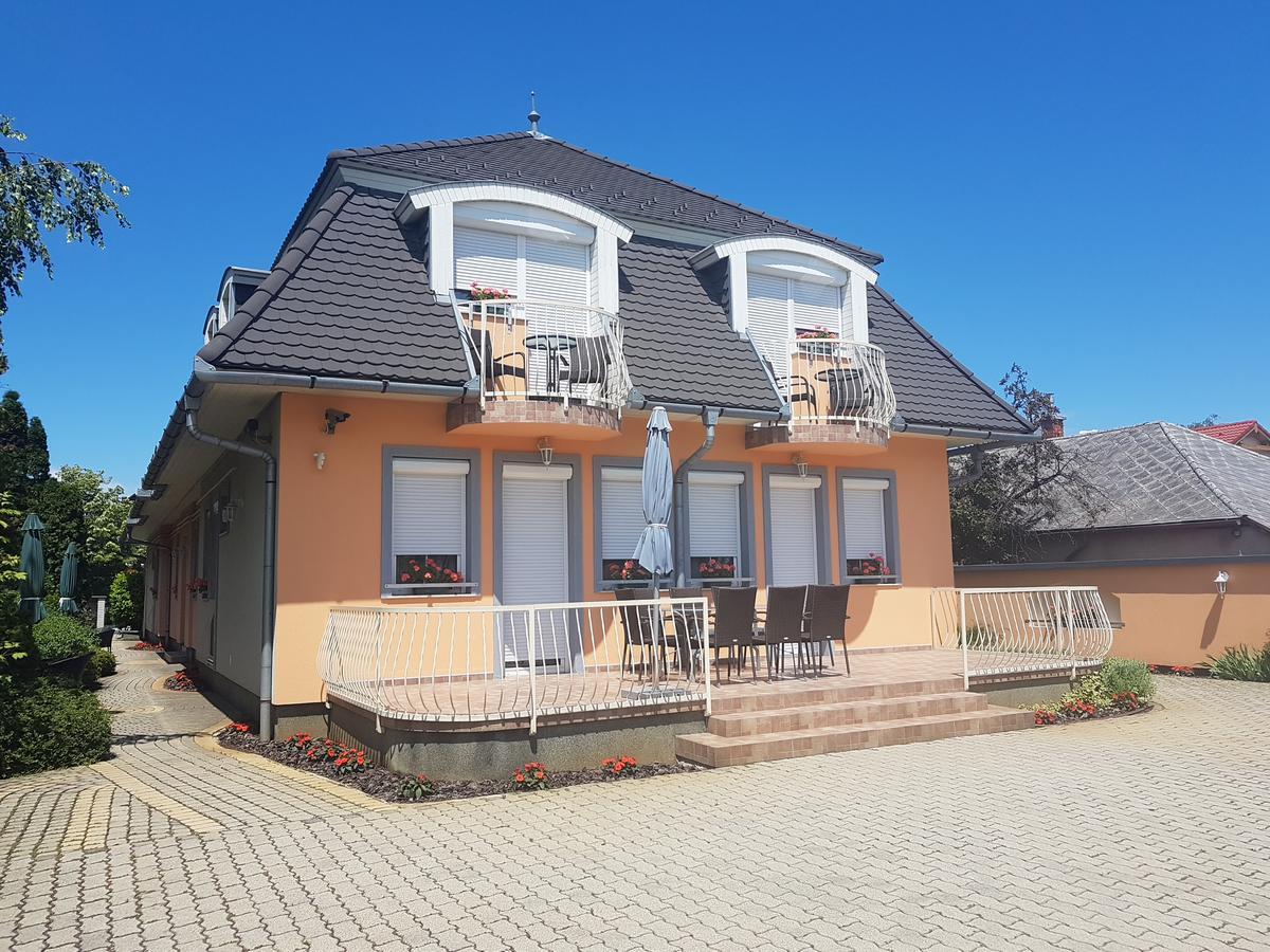 Richie Ii. Apartman Siófok Exterior foto